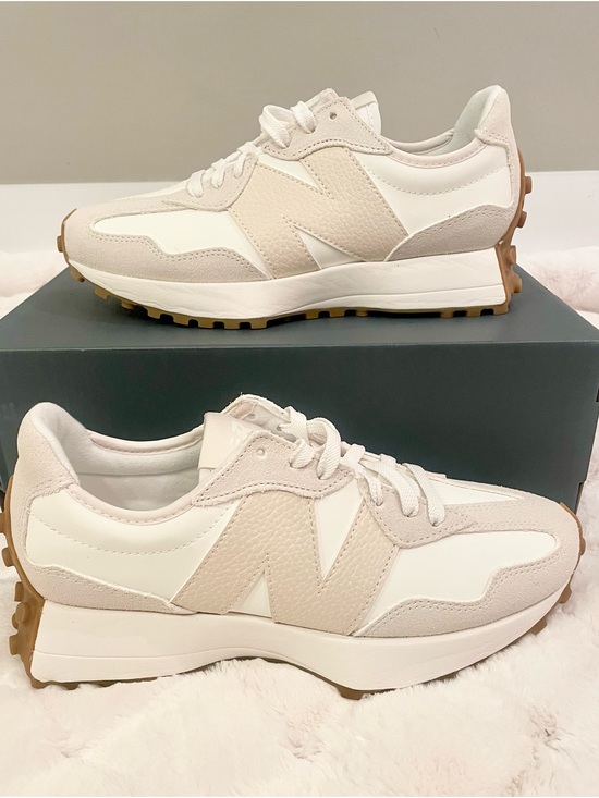 New Balance Shoes - NEW New Balance 327 Linen White Sneakers
Size 7.5 NIB  ****SOLD*****
